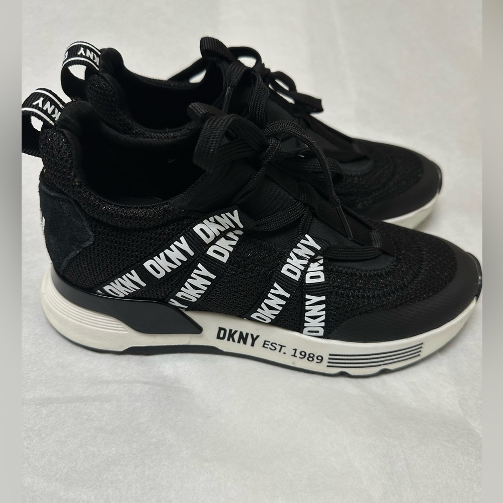DKNY
Nash low-top lace-up sneakers🍁 - Picture 6 of 11